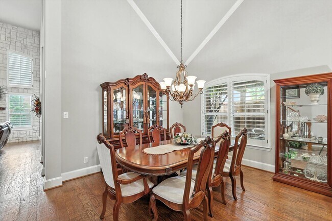 Foto del edificio - 2303 Chapelwood Dr