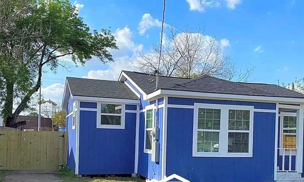 Primary Photo - 7023 Myrtle St