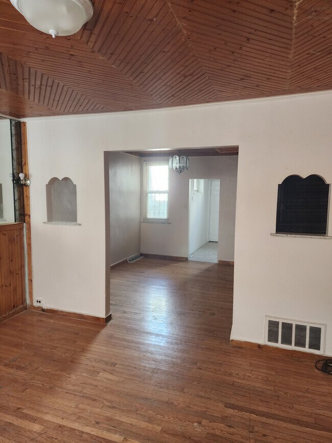 2514 S Beulah St, Philadelphia, PA 19148 Townhome Rentals in