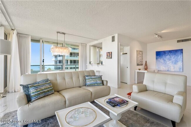 Foto del edificio - 3554 Ocean Dr