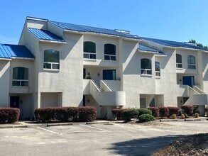 Building Photo - 891 MH Marina Rd