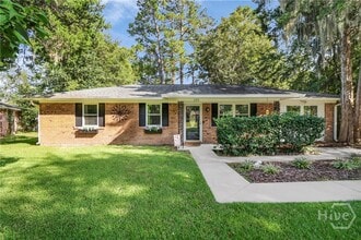 Building Photo - 125 Nassau Dr