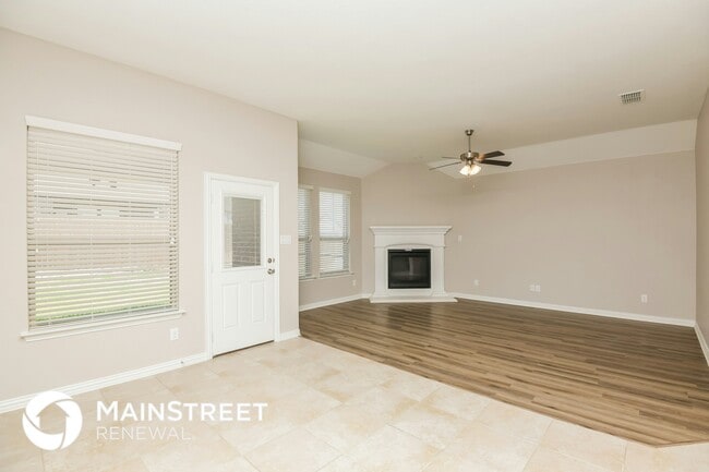 Building Photo - 14800 Angel Trace Dr
