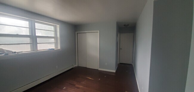 Building Photo - 476 Joralemon St