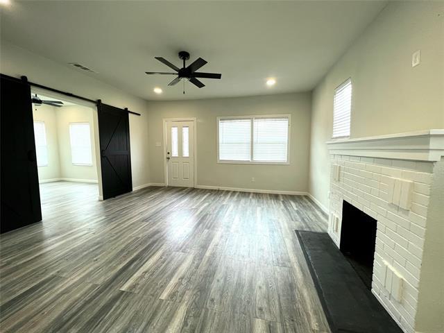 Building Photo - 350 E Woodin Blvd