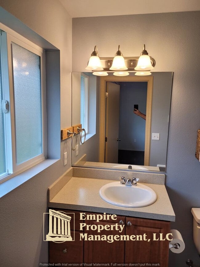 Foto del edificio - 3119 Spring Creek Way