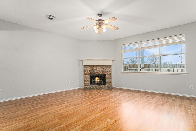 Building Photo - Brick, 3-2-2 in Little Elm