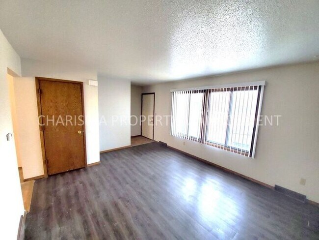 Building Photo - 1708 S Melanie Ln