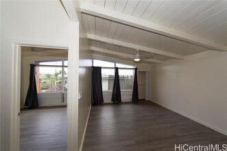Building Photo - 723 Hoomalimali St