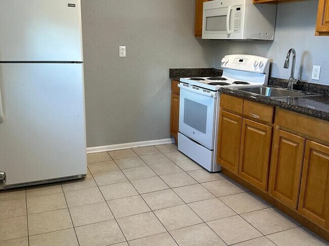 Foto del edificio - Hedgerow Apartment - Utilities Included