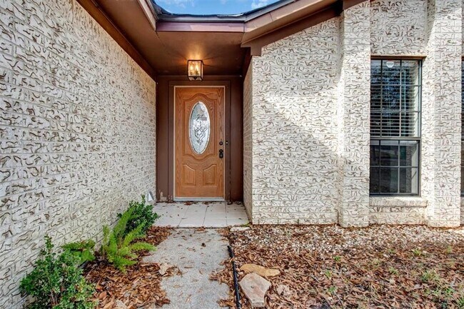 Building Photo - 505 Foxmeadow Ln