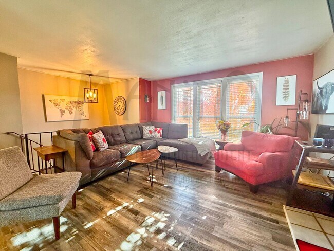 Foto del edificio - Beautiful South Hill Home