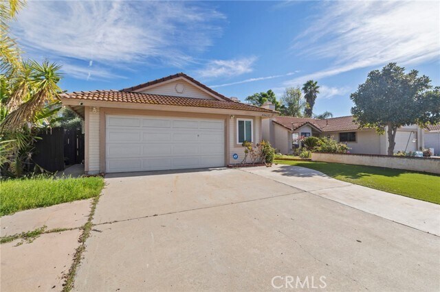 Foto del edificio - 39472 Long Ridge Dr