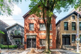 Building Photo - 516 N Hermitage Ave