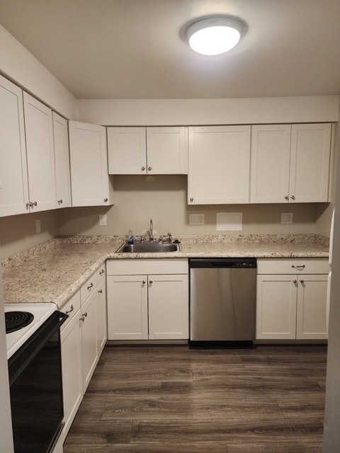 Kitchen - 204 Hook St