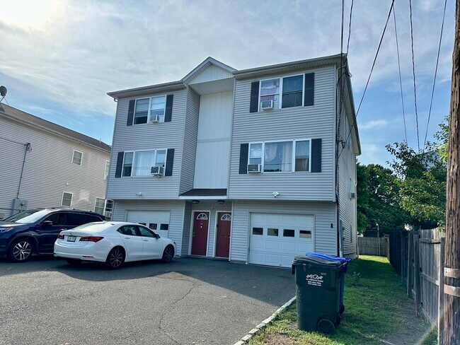 Foto del edificio - 16 Belmont Cir