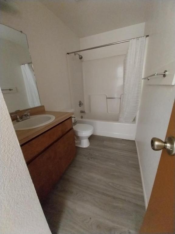 Foto del edificio - 433 NE Silverwood Pl