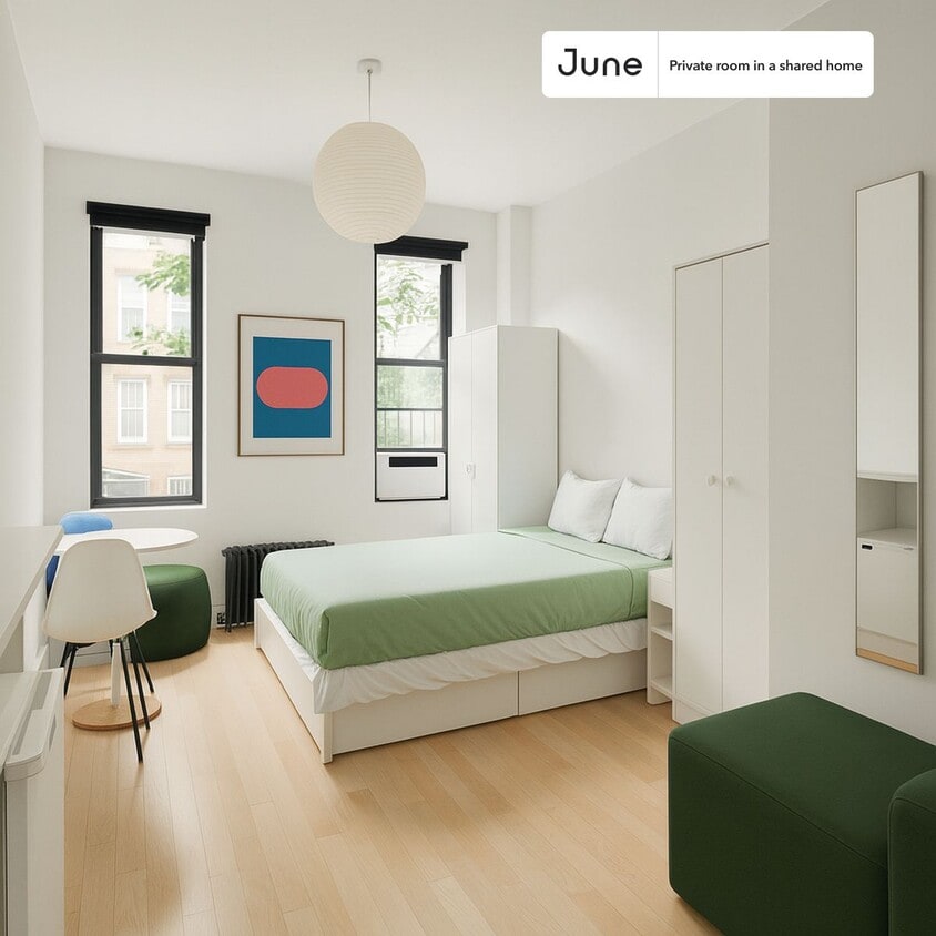 Foto principal - Room in Shared 3 bed/3 bath home