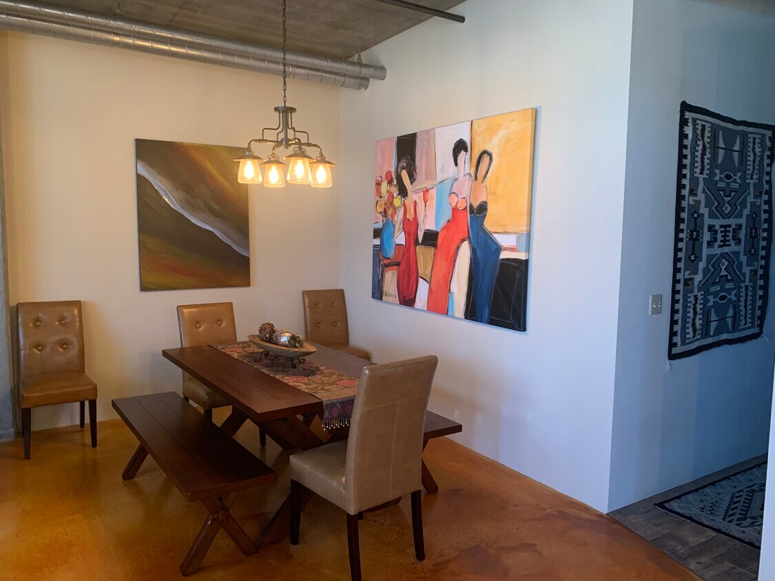 Dining Room - 290 W 12th Ave
