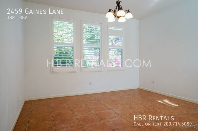 Building Photo - 2459 Gaines Ln