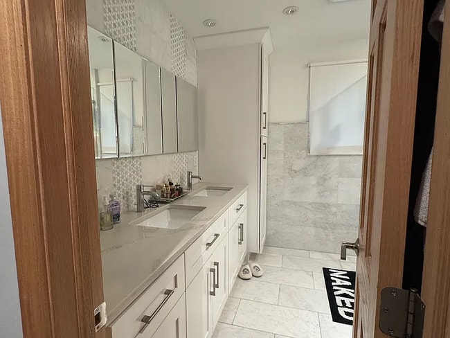 Photo - 64-18 Perry Ave Apartment