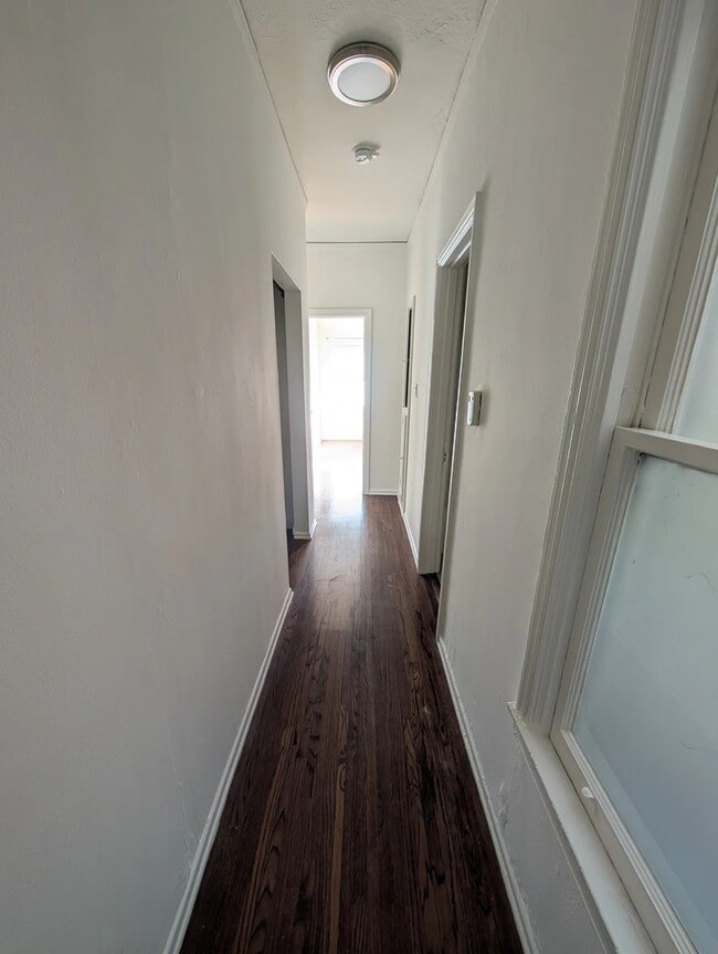 Foto del edificio - 626 Cochran Ave