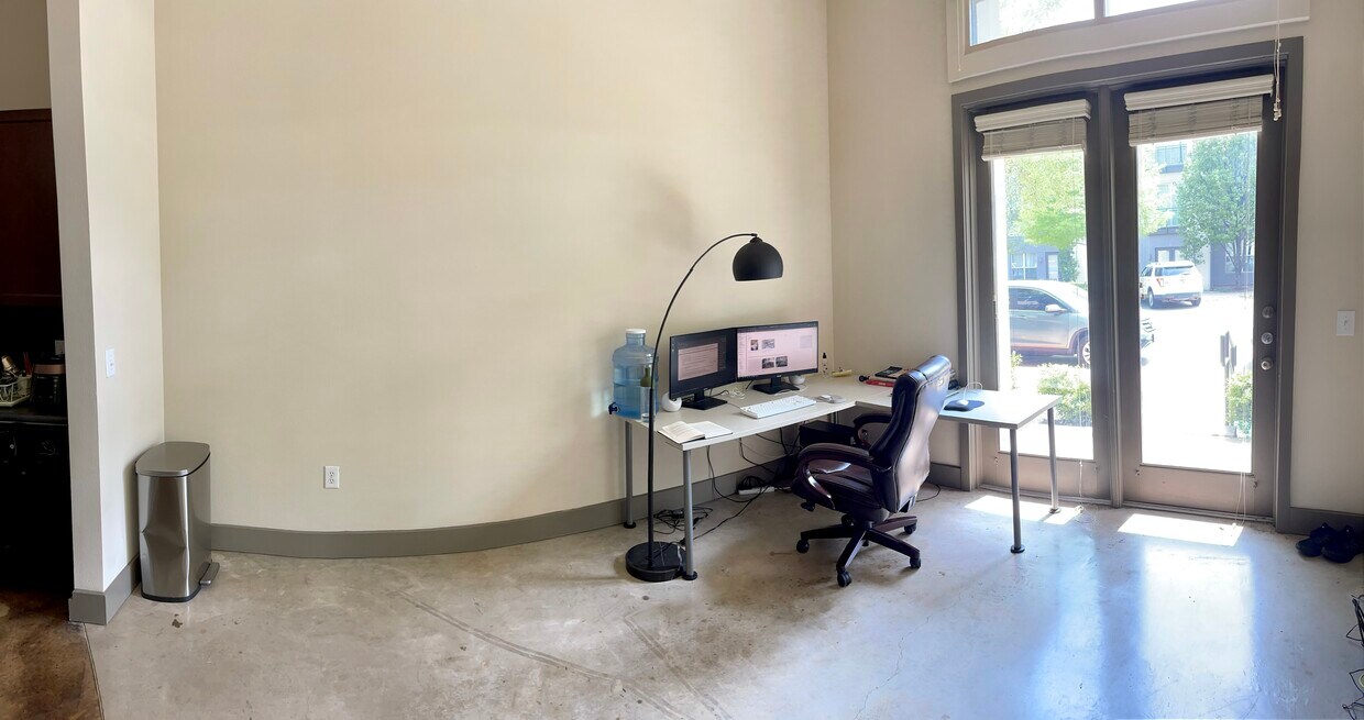 Foto principal - 7211 Easy Wind Dr