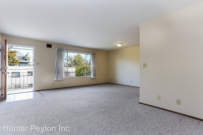Building Photo - 1815 Santa Clara Ave