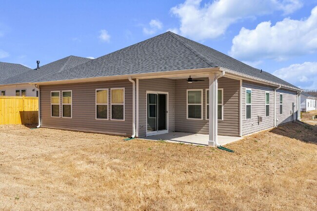 Foto del edificio - Brand New, Never Lived In 3BR/2BA Home is Woodruff, SC  **$2050/mo rent