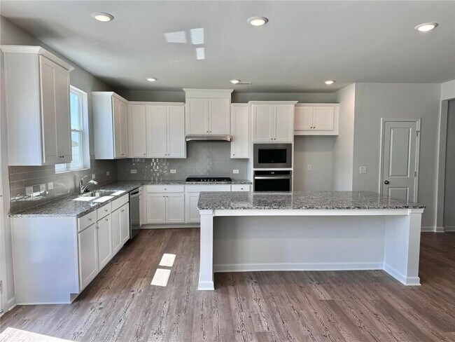 Foto del edificio - 440 Pt Pl Dr