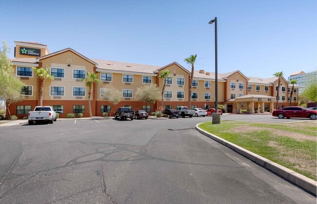 Building Photo - Furnished Studio-Phoenix - Airport