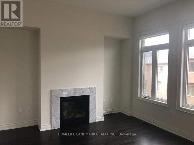 Building Photo - 8 Yarrow Ln