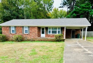 Building Photo - 136 Rockwell Cove