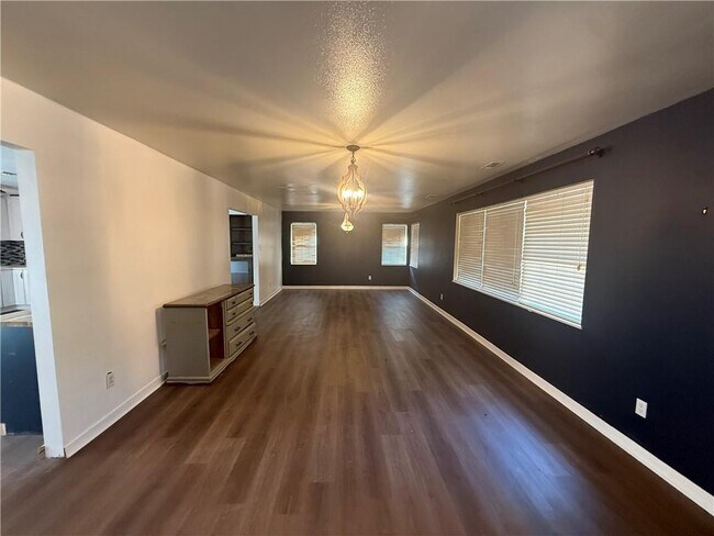 Foto del edificio - 315 Gaines Ave