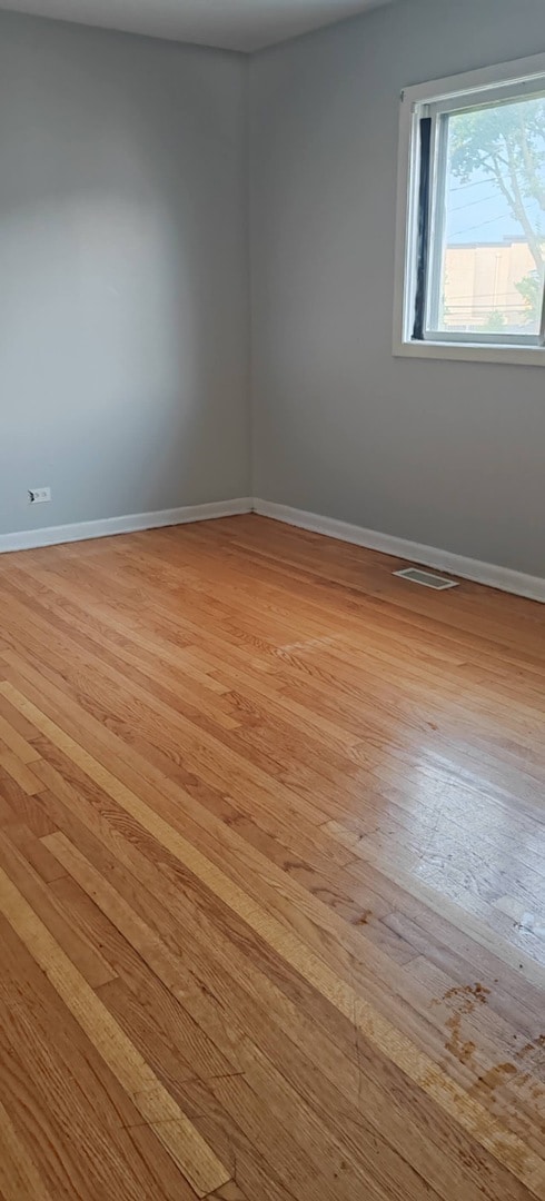 Building Photo - 1122 N Boxwood Dr