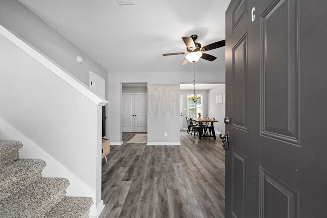 Foto del edificio - 219 Smithson Ln