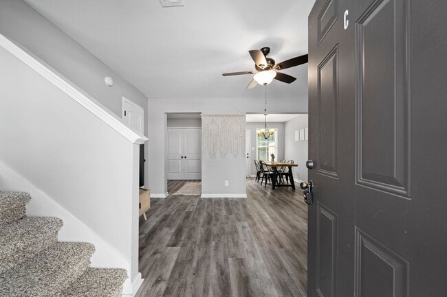 Building Photo - 219 Smithson Ln