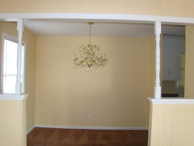 Building Photo - 613 Old Brass Drive