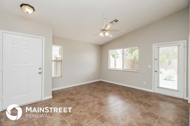 Foto del edificio - 9309 E Osage Ave