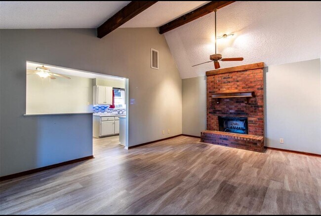 Building Photo - Well maintained 3 bedroom 2 bath home in Noble for rent