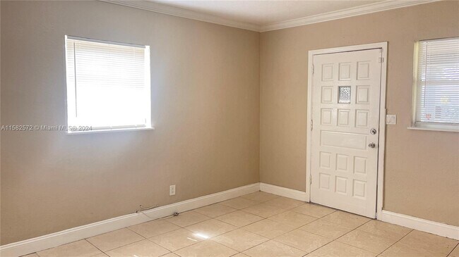 Foto del edificio - 46 NE 171st Ter