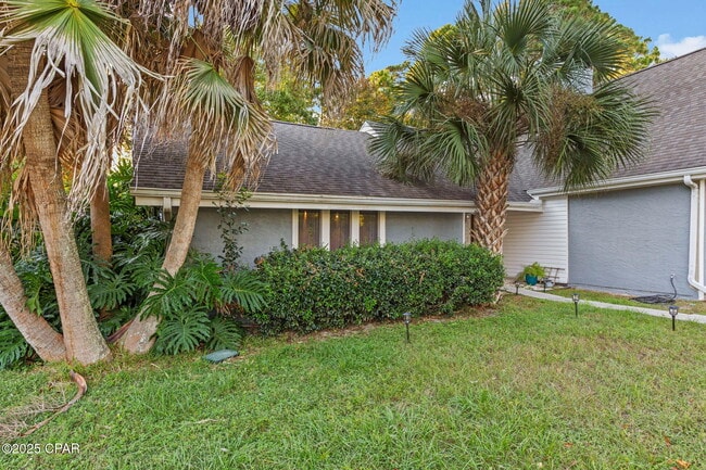 Building Photo - 301 Fairway Blvd