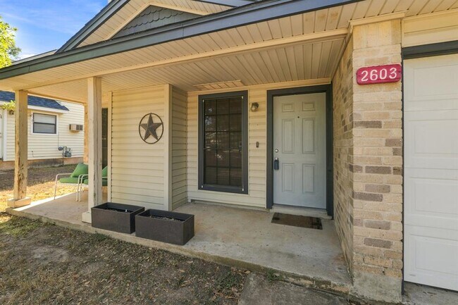 Building Photo - 2603 Market Garden Ln