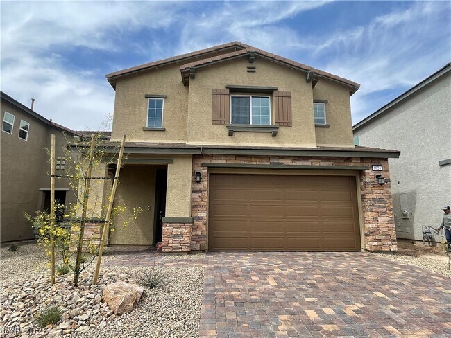 Foto del edificio - 6841 Chargehand Ave