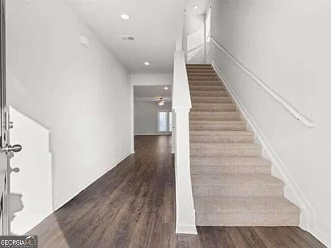 Foto del edificio - 1087 Rigby Ct SE