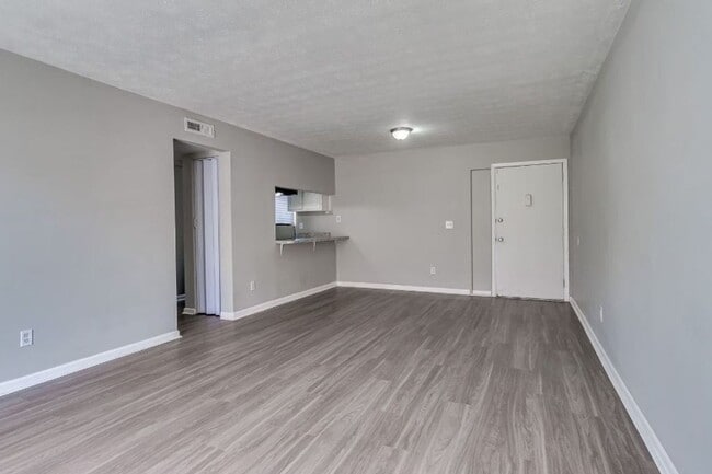 Interior Photo - The Park at River City