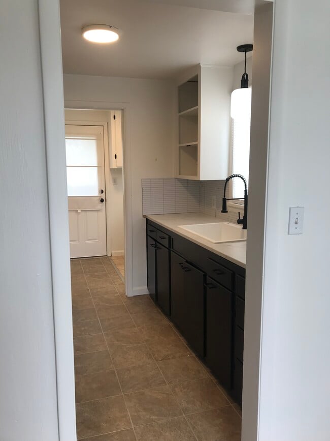 Kitchen - 1119 11th St