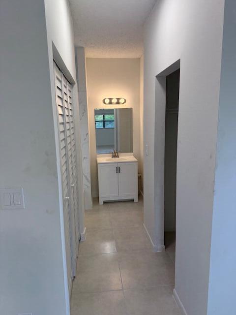 Foto del edificio - 2301 NE 16th St