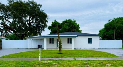 Building Photo - 12550 NW 23rd Ave