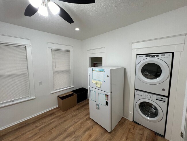 Foto del edificio - 3459 N 8th St